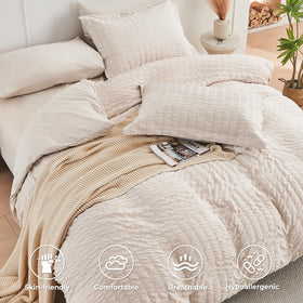 HYMOKEGE comforter 82x86 full-size for cozy warmth.