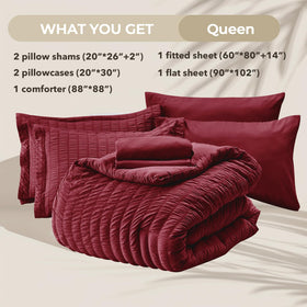 HYMOKEGE Pillowcases and shams with crisp edging for a polished finish.