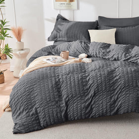 HYMOKEGE wrinkle-resistant seersucker pattern provides depth and easy care for stylish bedding.