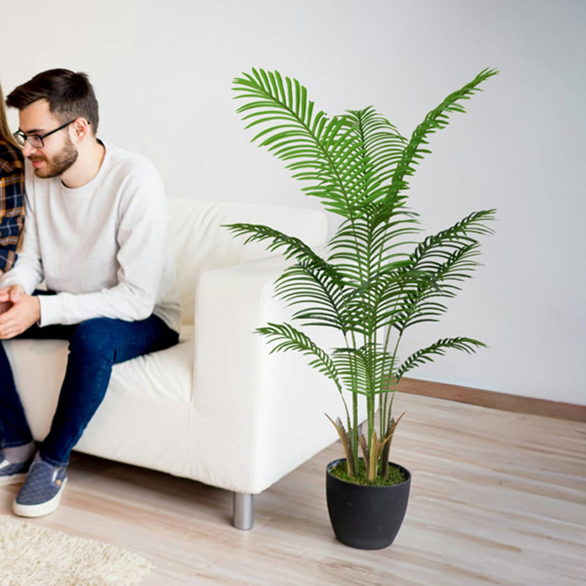 HZXGCP palm tree features easy assembly for quick setup