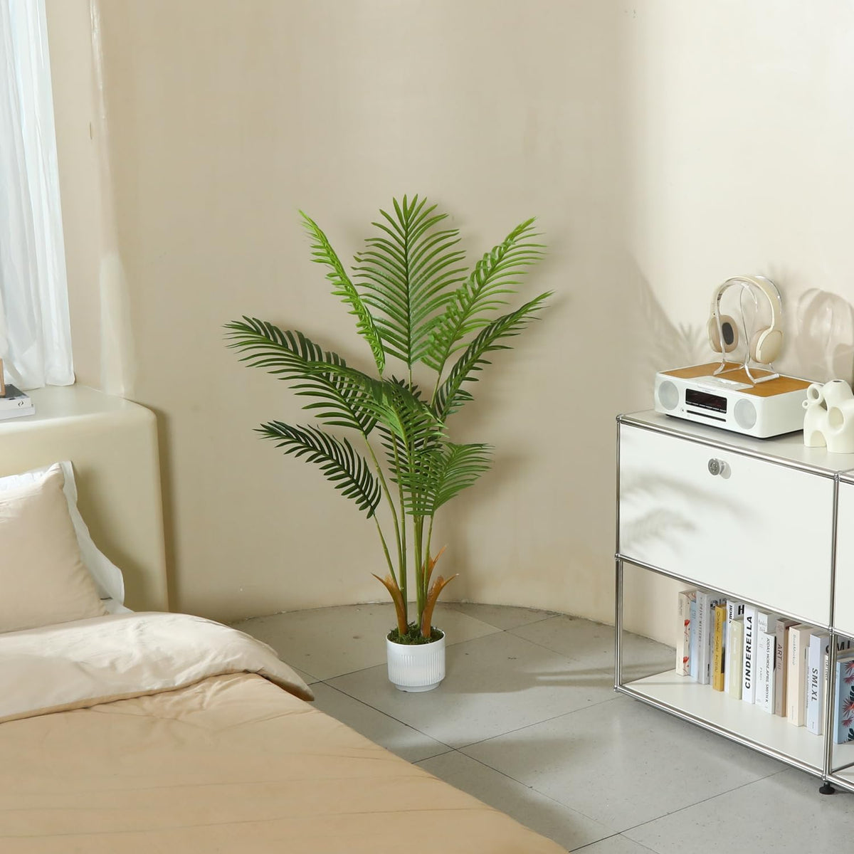 HZXGCP palm tree placed in a living room for evergreen ambience