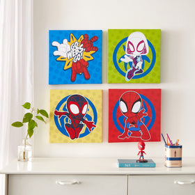 Idea Nuova Spidey panel 1: vibrant Spidey artwork brightening a kid's room