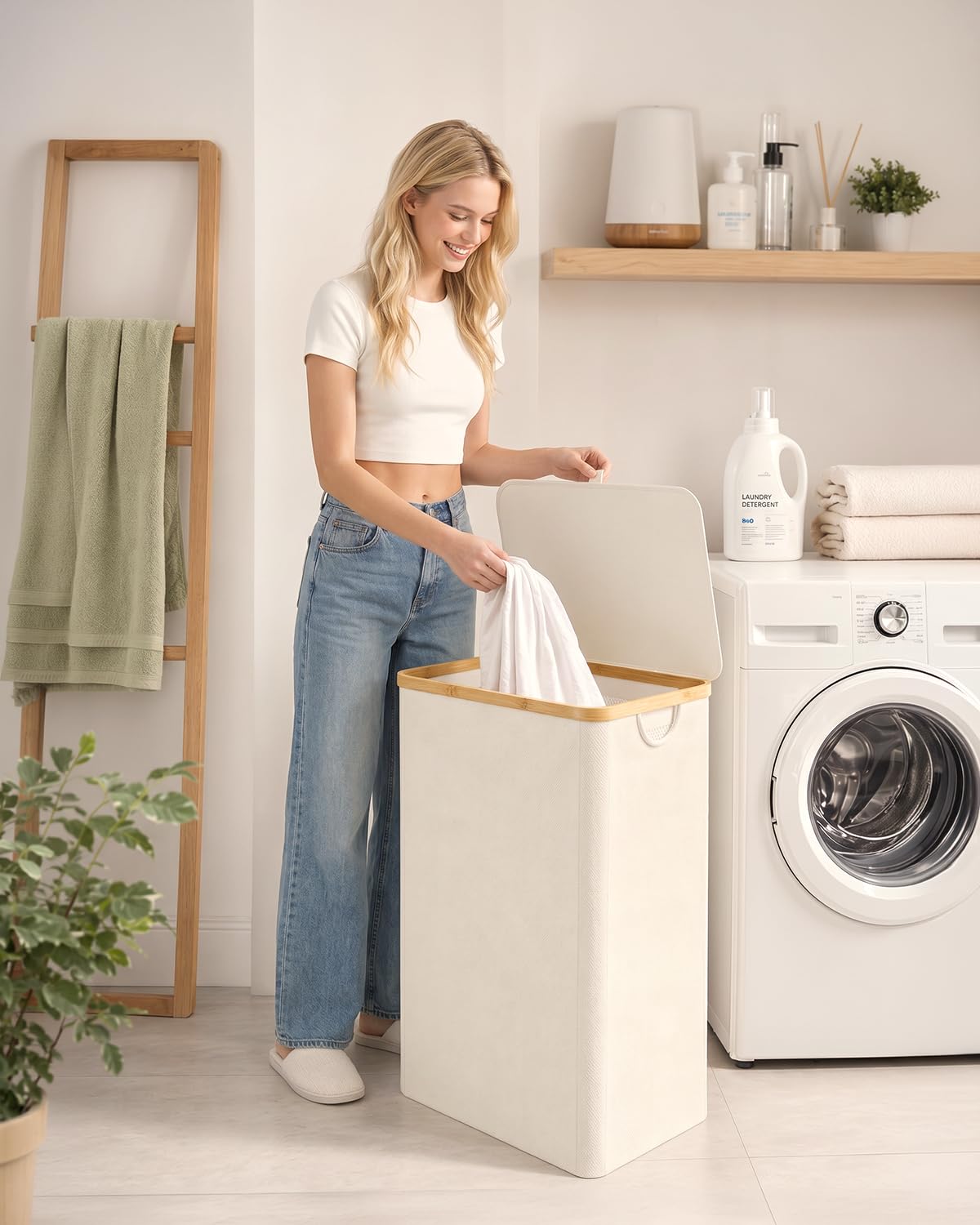 iegrow lid design helps control odors and keeps the room tidy