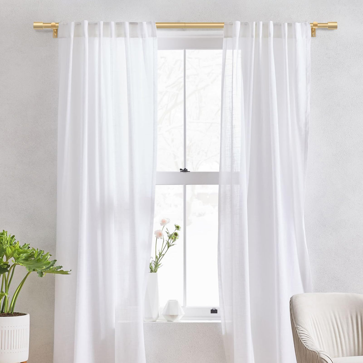 IFELS adjustable rod size range demonstrating flexible fit for various windows