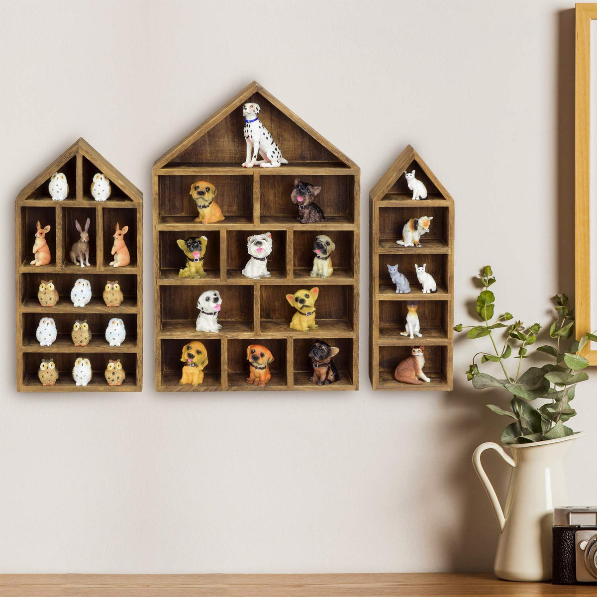 Ikee Design shadow cubby in use with miniatures for tidy showcase
