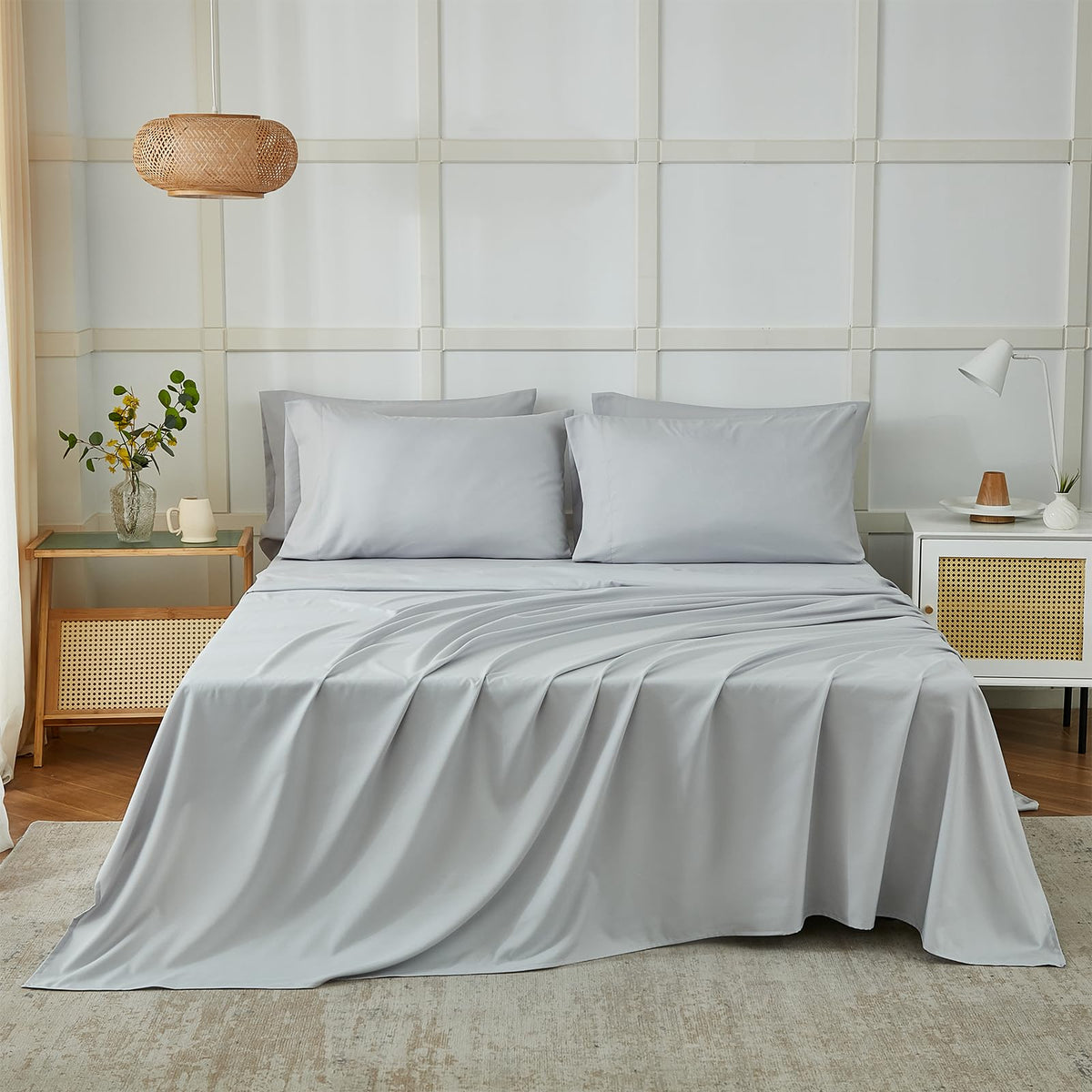 ILAVANDE queen fitted sheet with deep pocket secures modern mattresses.