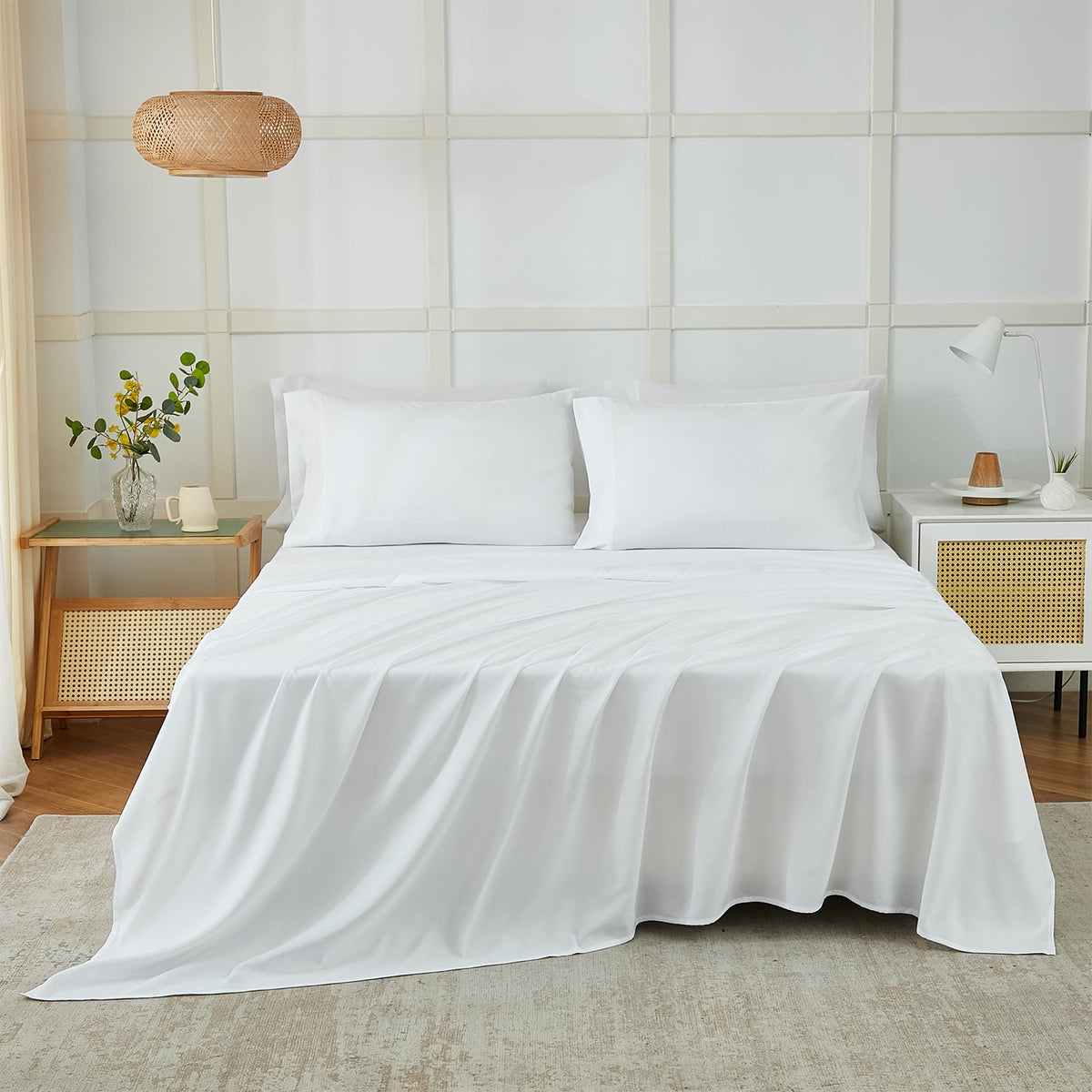 ILAVANDE white king fitted sheet with 14-inch deep pockets for secure mattress wrap