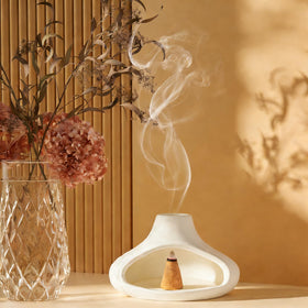 ILIYETIX yoga meditation room decor incense burner enhances a calm practice space.