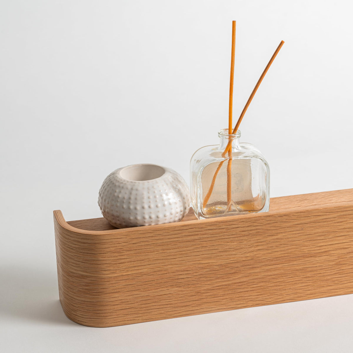 Kazai Toke Wall-Mounted Coat Rack – Hidden Hooks, Oak Wood Veneer