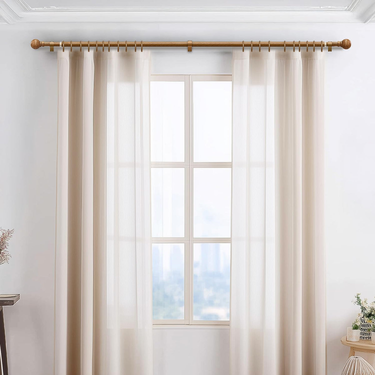 Immiehh wood grain finials add decorative charm for wood-toned interiors