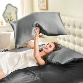 INFIIXSO cooling silk pillowcase helps hot sleepers stay comfortable.