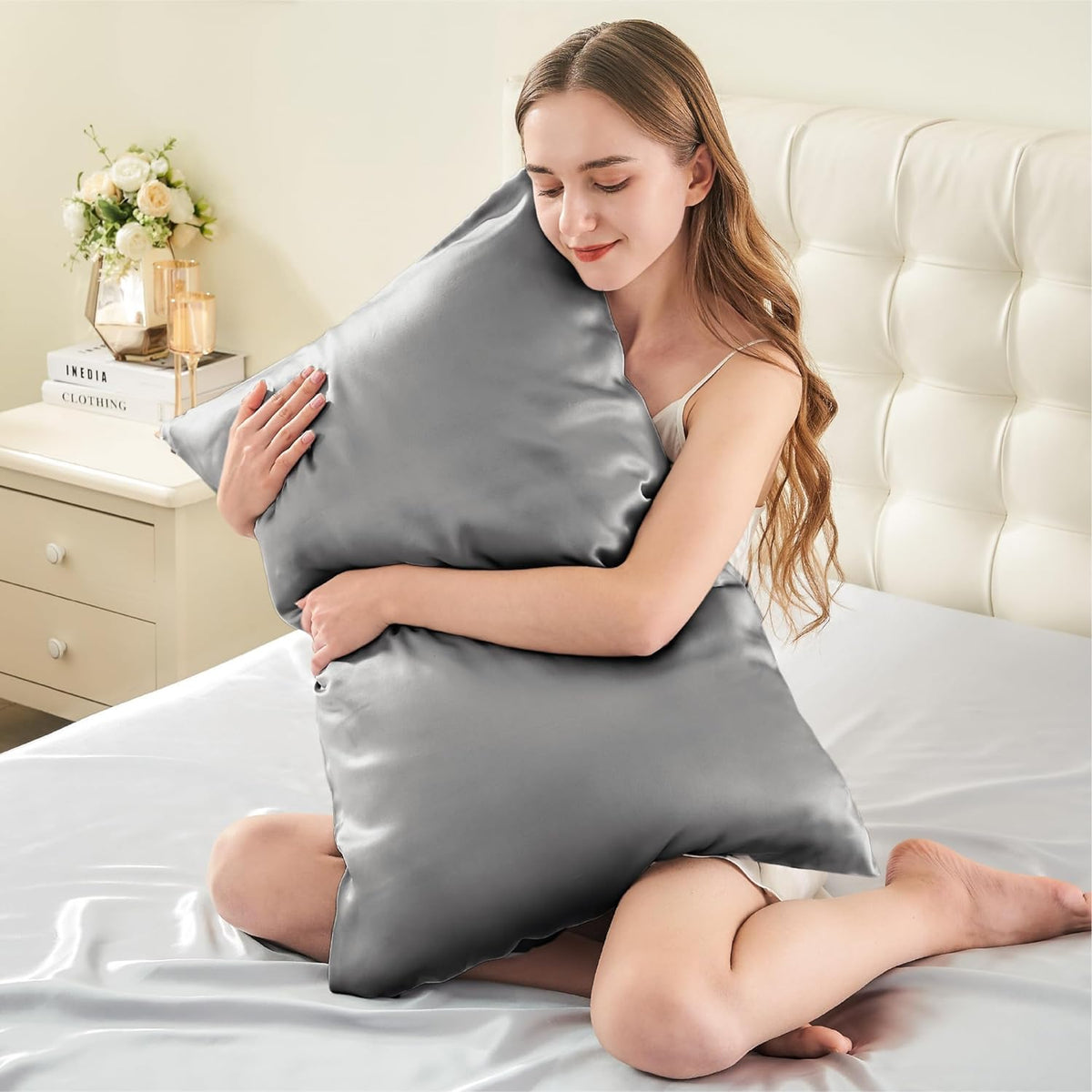 INFIIXSO silk pillowcase with hidden zipper ensures neat look and easy removal.