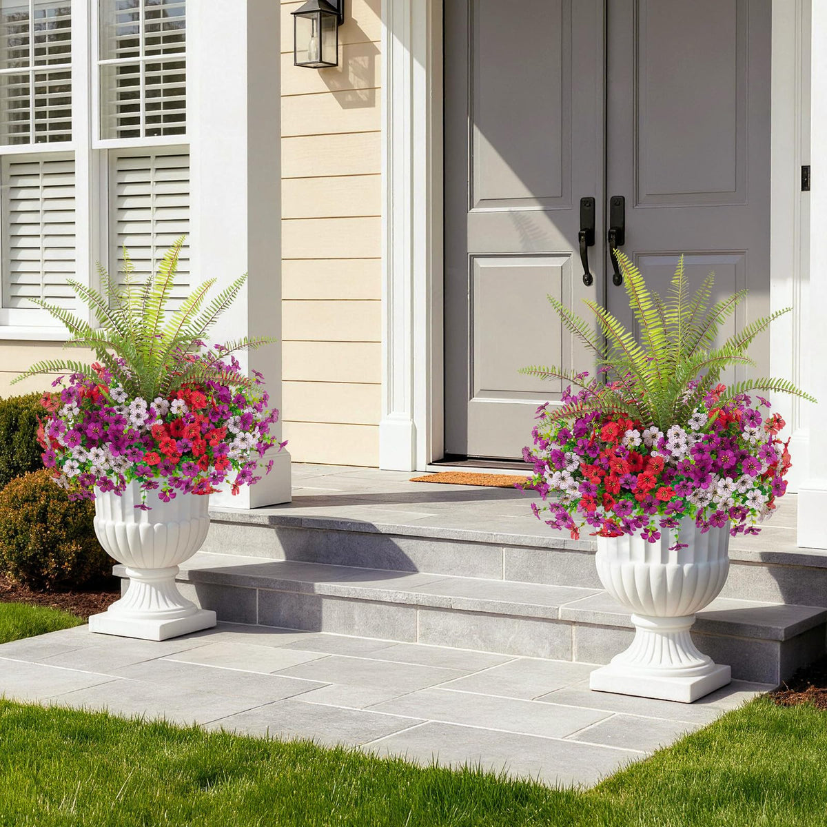 INQCMY UV-resistant finish protects petals from sun and splashes.