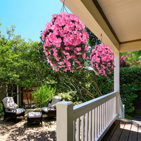 INQCMY hanging-basket chain closeup shows sturdy support for outdoor display.