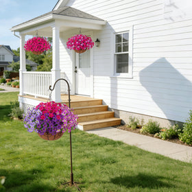 INSPRING hanging basket comes with foam insert for tidy display.