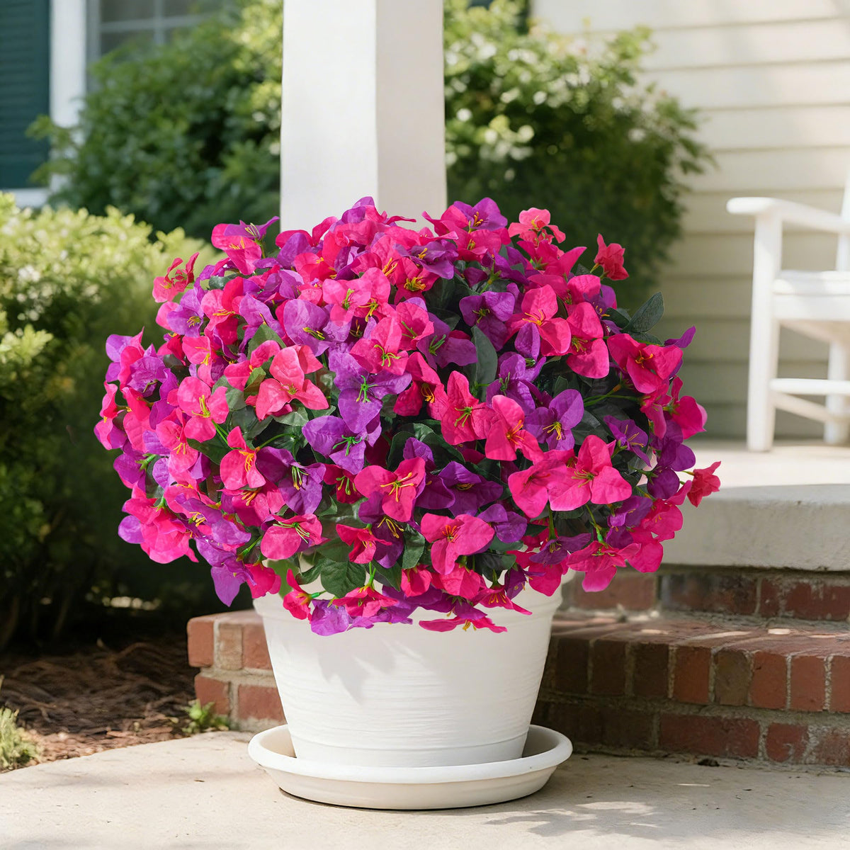 INSPRING UV-resistant silk material detail preserves color in any weather.