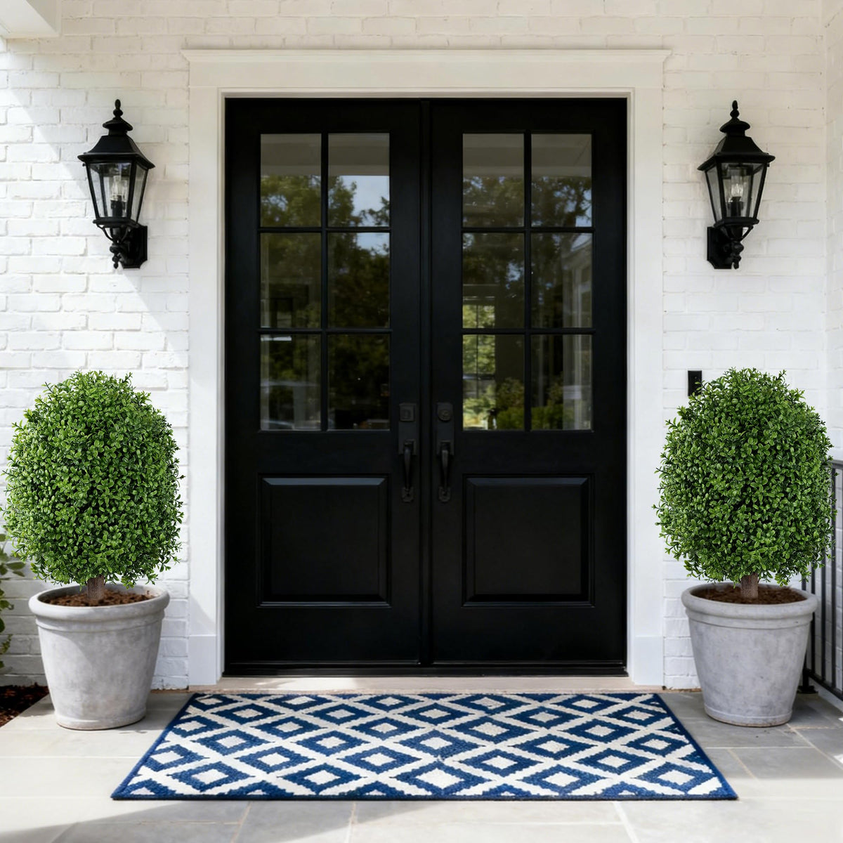 INSPRING maintenance-free evergreen for year-round greenery