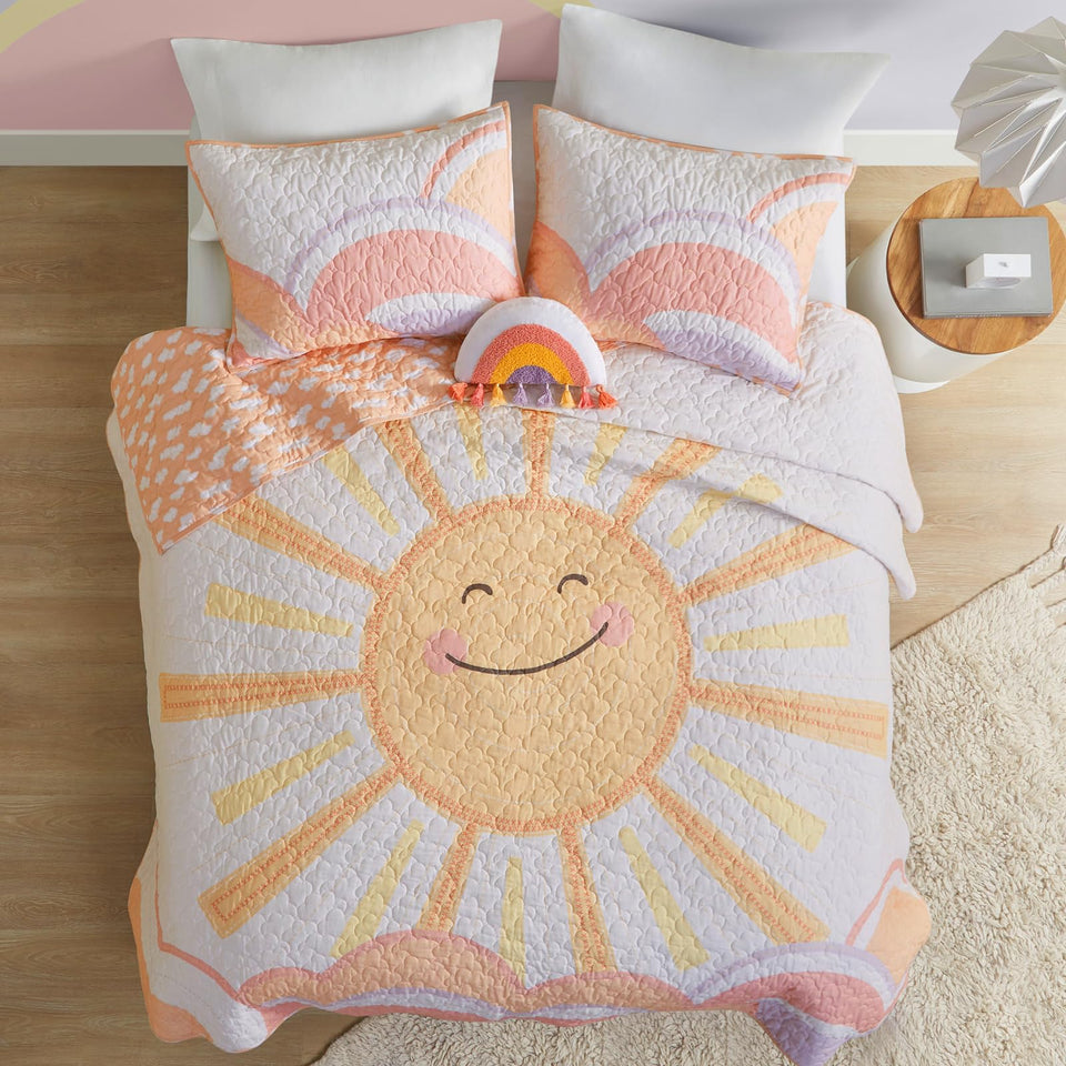 Intelligent Design Kids Twin Quilt sun design for a cheerful bedtime feel