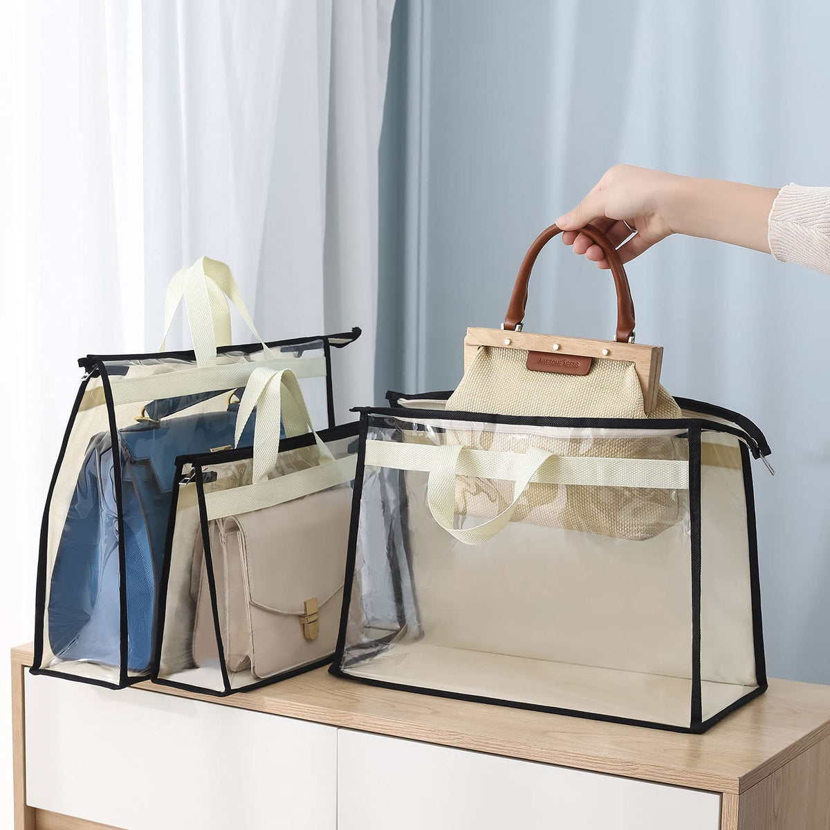 Interesse portable organizer with hanging design keeps purses organized on trips