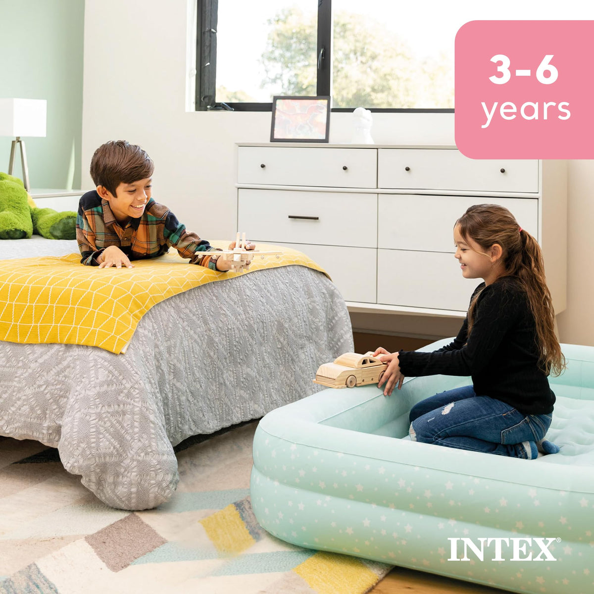 Intex Kids Travel Bed comes with a carry bag for travel comfort