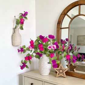 INXUGAO low-maintenance blooms don’t require watering or trimming.