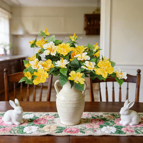 INXUGAO detachable hibiscus blooms and branches for easy DIY arrangements.