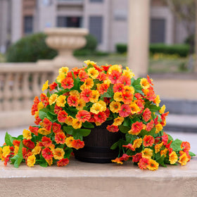 INXUGAO weather-resistant vines stay vibrant through spring to summer use.