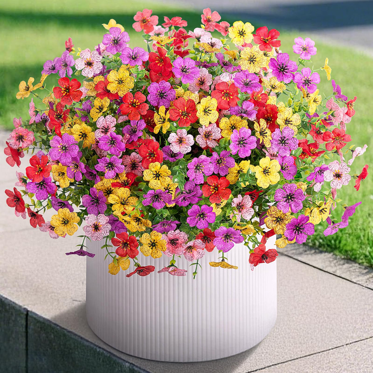 INXUGAO UV-resistant decor preserves year-round beauty in outdoor spaces