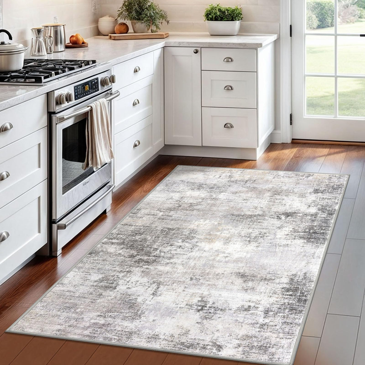 Close-up of IOHOUZE rug showing non-slip backing for stability.