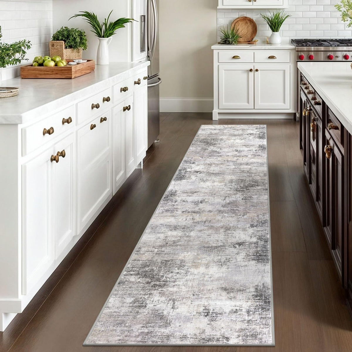 IOHOUZE kitchen runner with plush fibers adds warmth and foot comfort
