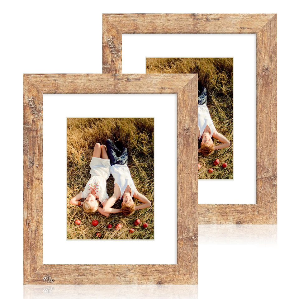 iRahmen 8x10 frame with mat displays 5x7 photos securely.