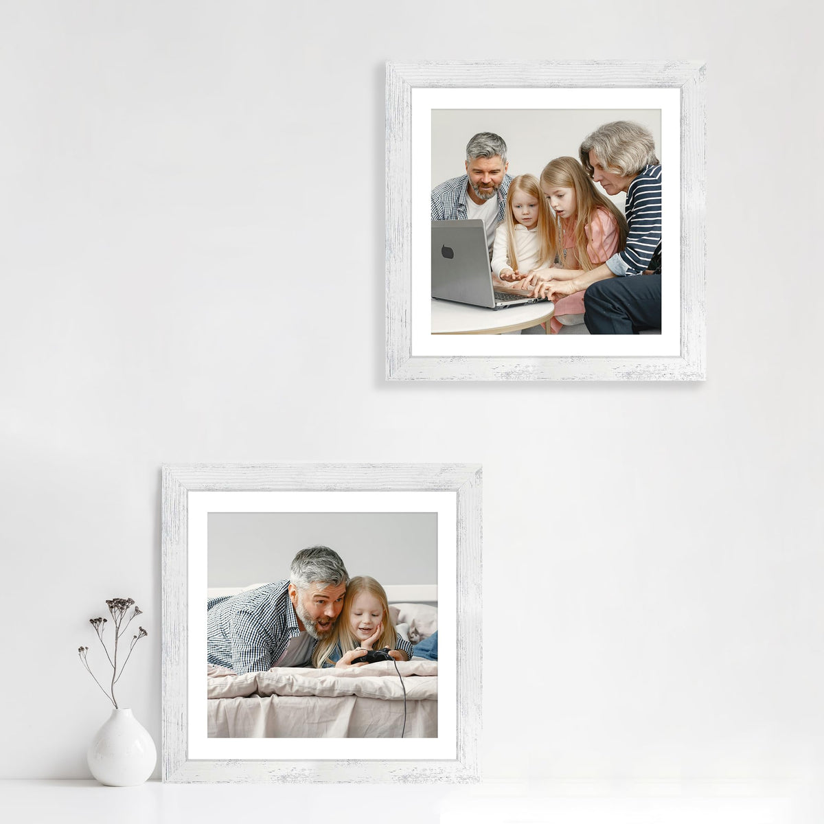 iRahmen four-piece collage frame set on wall demonstrates versatile display options
