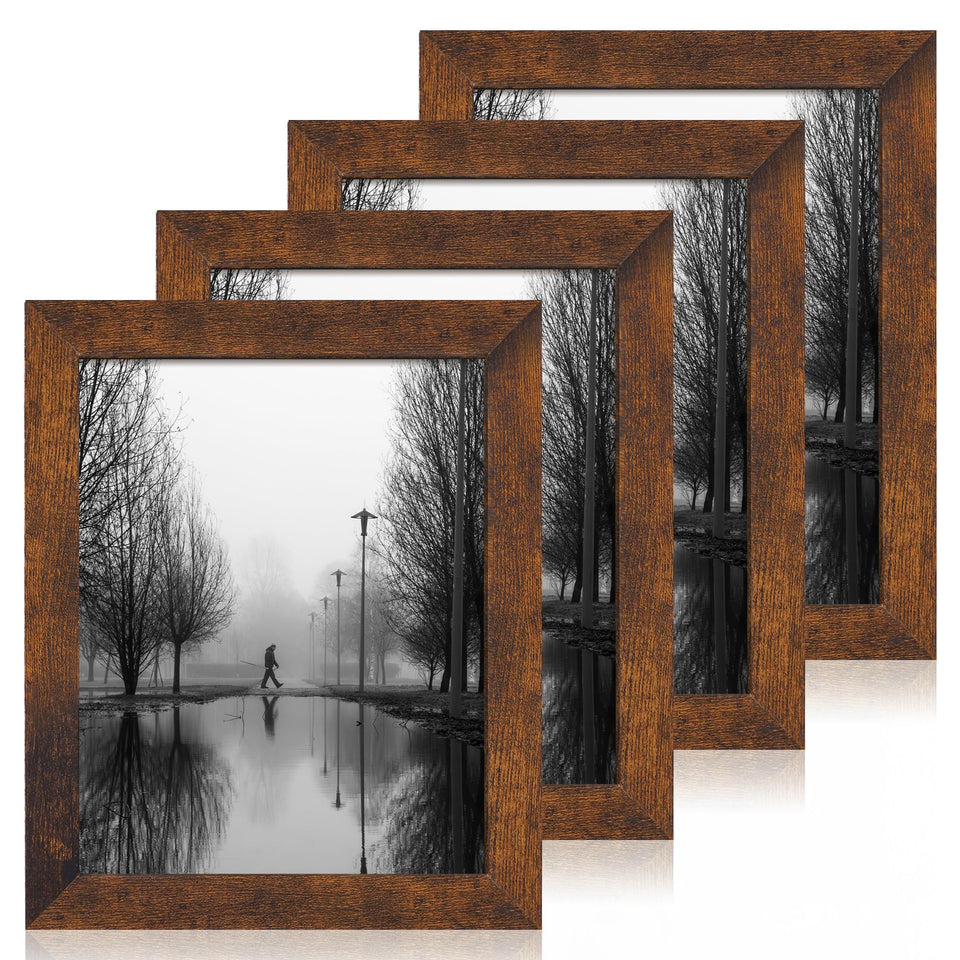 iRahmen rustic frame collage shows a stylish wall display for memories and diplomas.