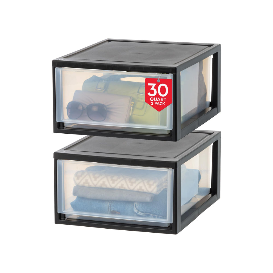 IRIS USA 30 Qt drawer close-up showing smooth slide for easy access.