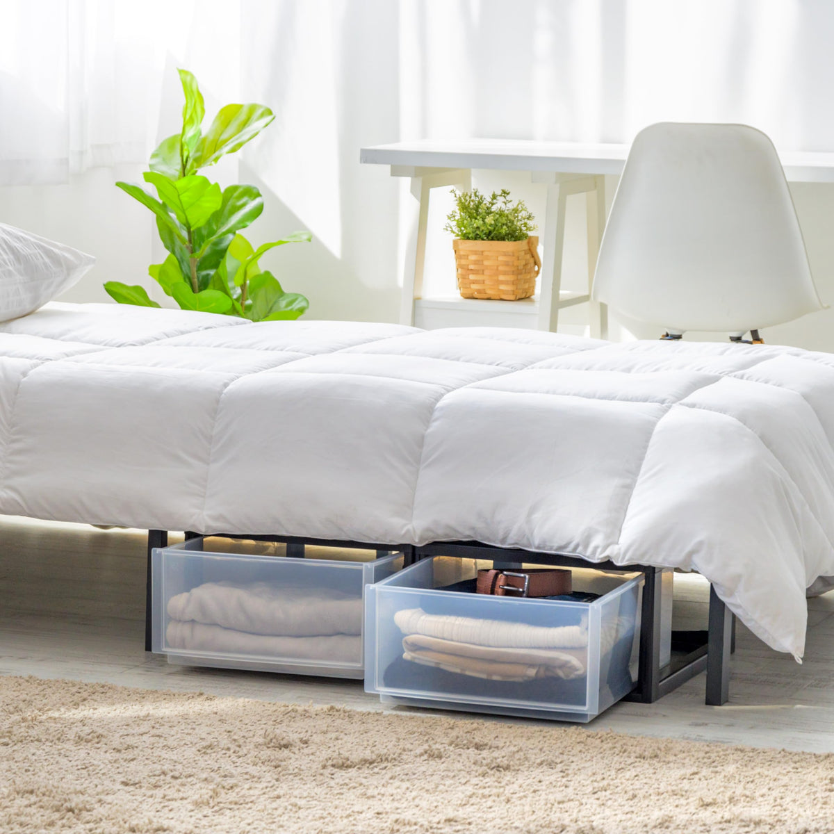 IRIS USA 30 Qt coral frame privacy keeps contents discreet.