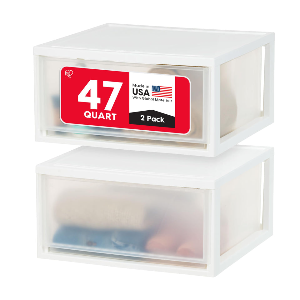 IRIS USA 47 Qt stackable drawer with clear doors for easy pantry organization.