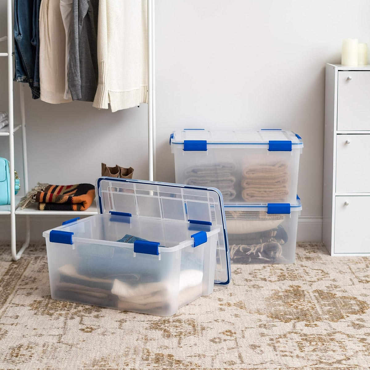 IRIS USA WeatherPro grooved design enables stable, stackable storage.
