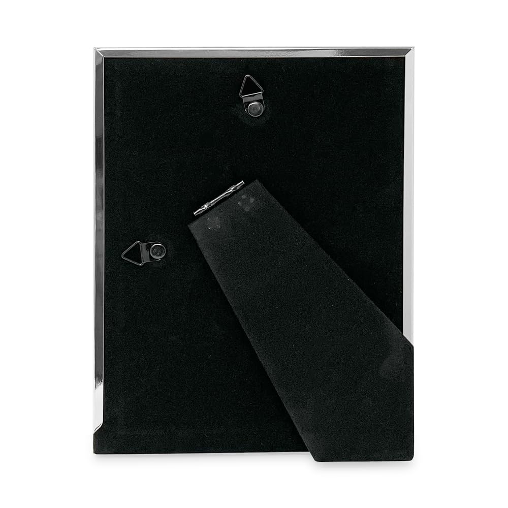 Isaac Jacobs wall-mount enabled photo frame with gallery-ready presentation.