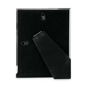 Isaac Jacobs wall-mount enabled photo frame with gallery-ready presentation.