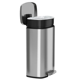 iTouchless non-skid base stabilizes the bin
