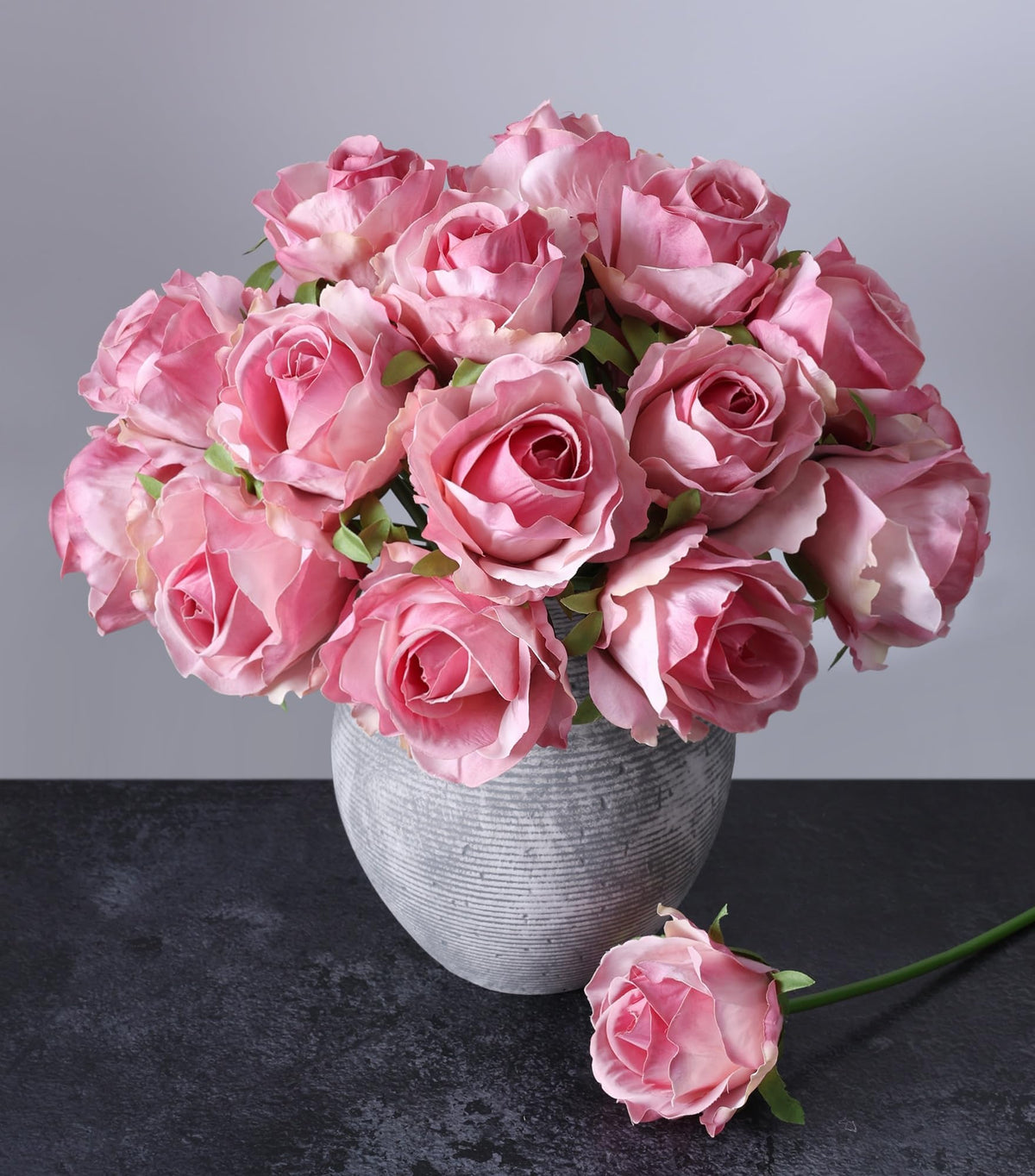 Ivydale pink roses gift set suitable for anniversaries and celebrations.