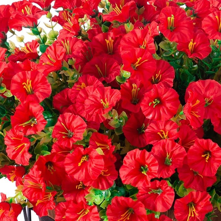 Ivydale weatherproof outdoor flowers stay vibrant in all conditions.