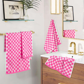 Jacquotha 460 gsm plush towel feels luxurious and durable for daily use.