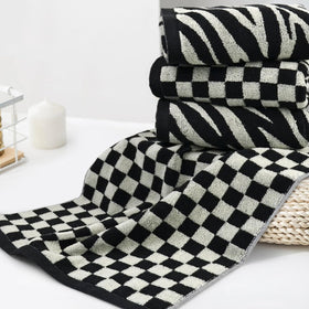 Jacquotha zebra towel set bold pattern with reliable absorbency