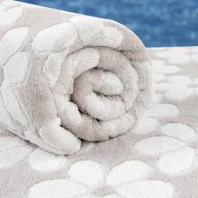 Jacquotha multi-use set ideal for home, pool, beach, or dorm.