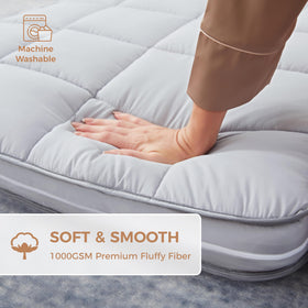 Jamdok machine-washable cover with three-side zipper for cleaning.
