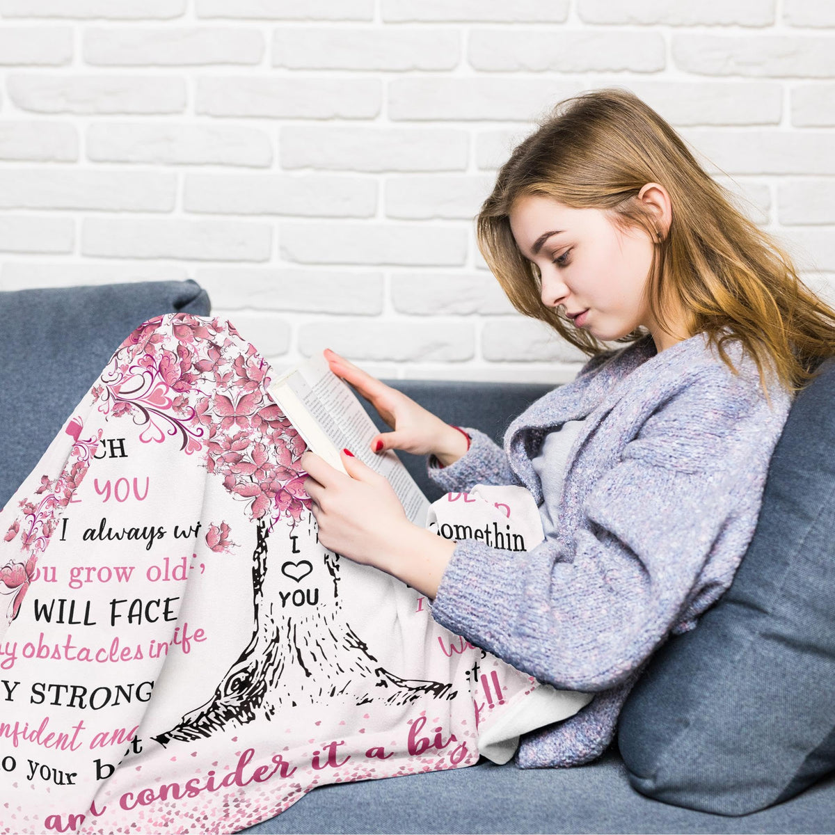 Jamfind gift-ready blanket with vibrant pattern for special occasions