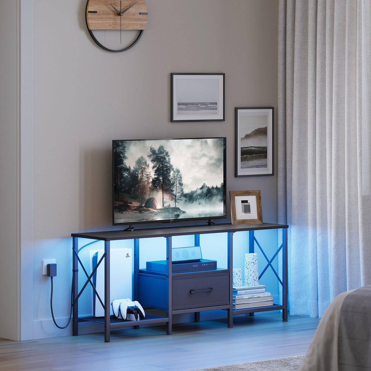 JARHETUN Sturdy metal frame ensures solid support on varied floors.