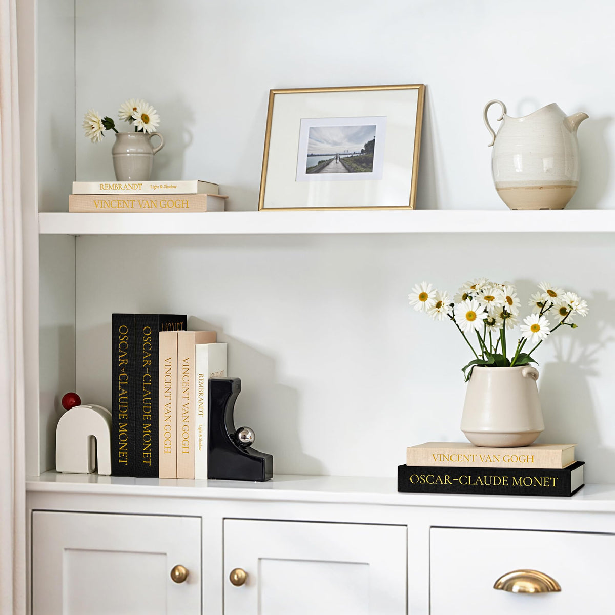 Ideal for shelves or mantels to enhance modern interiors with JARLINK