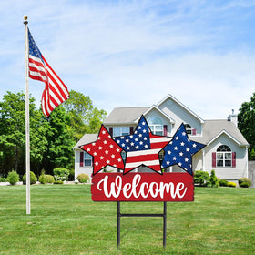 JarThenaAMCS metal yard decor star burst highlights durable outdoor decor.